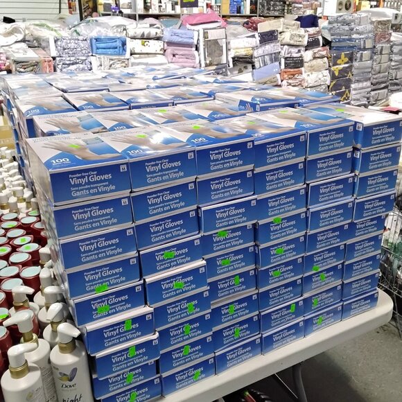 Disposable Powder-Free Clear Vinyl Gloves - Picture 5 of 10